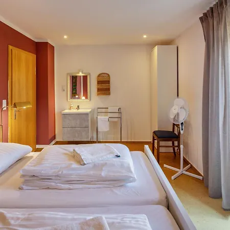 Grosses In Nordhessen בית נופש *